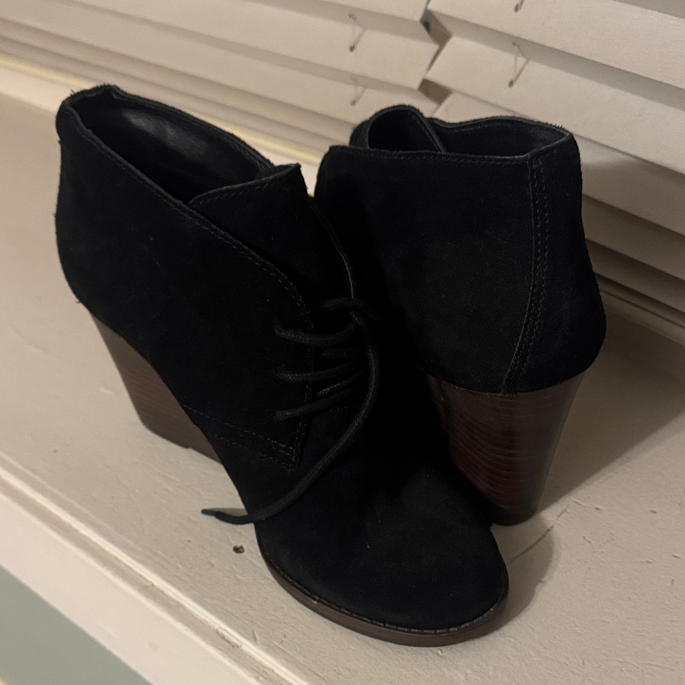 Lucky Brand Black Ankle Booties
